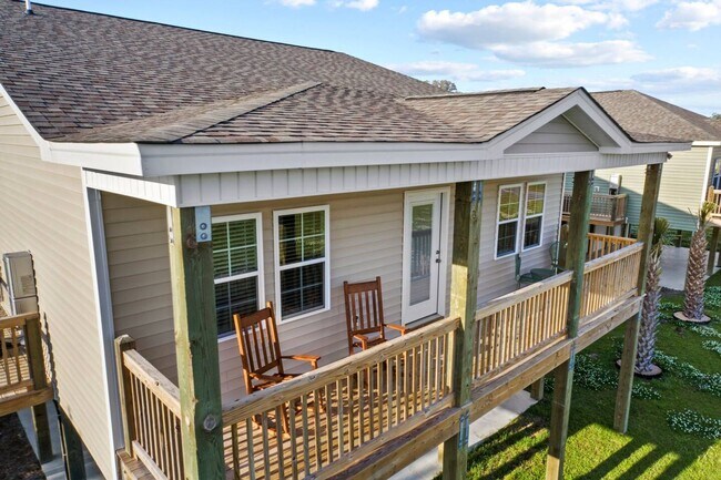 Building Photo - Amazing Rental Coming Soon (Late October-2...