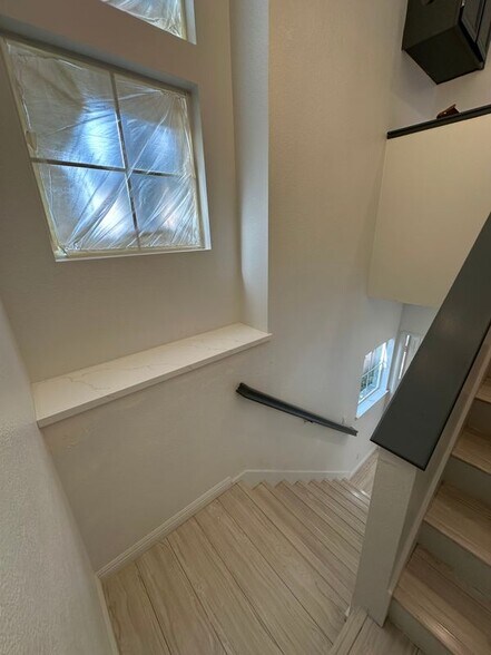 Building Photo - 14078 Lemoli Way