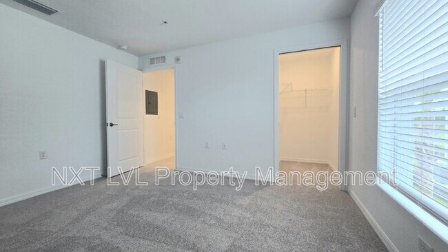 Building Photo - 15185 Bluffton Ln