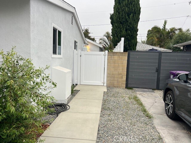 Building Photo - 6300 E Fairbrook St