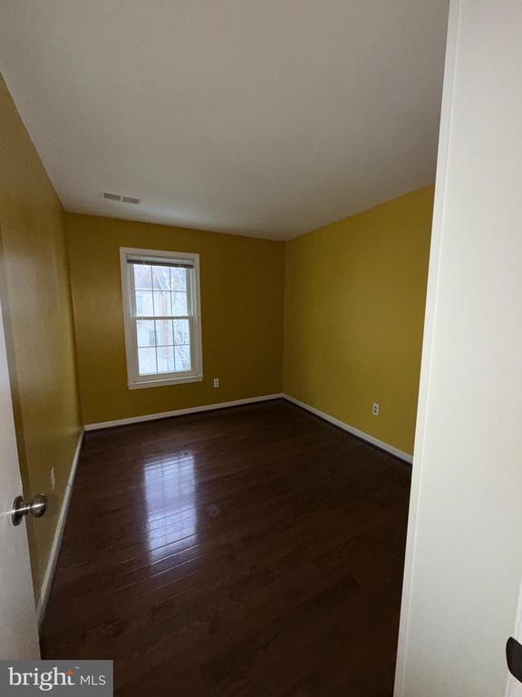 Building Photo - 9504 Covington Pl