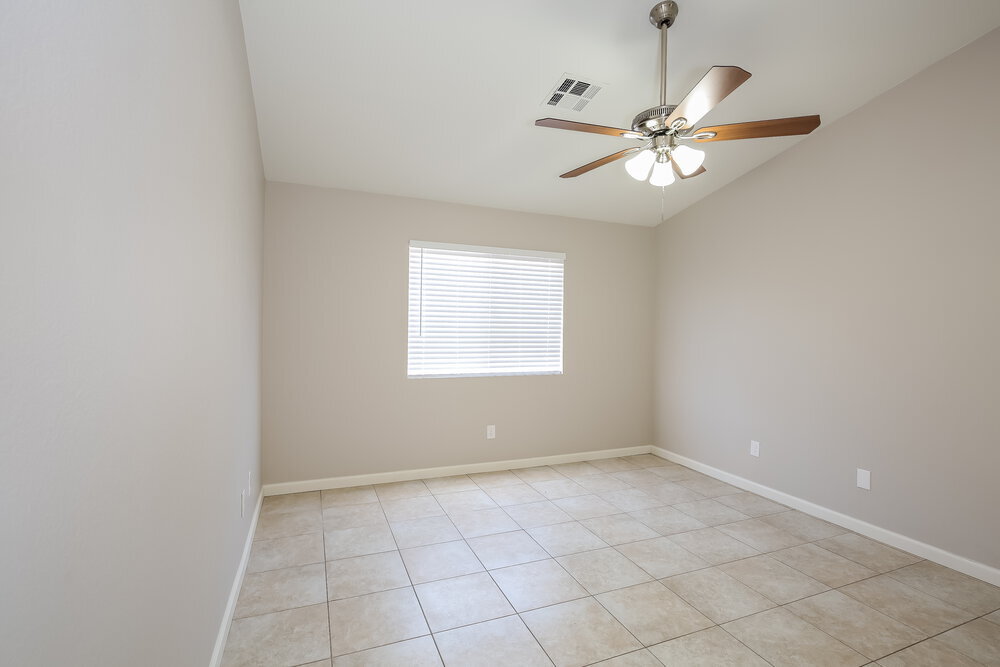 Building Photo - 913 Baritone Way