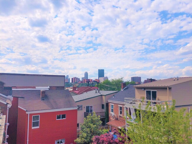 Primary Photo - 2115 Wharton St