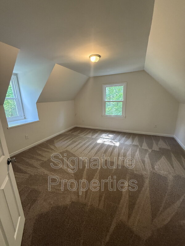 Building Photo - 12424 Sandbag Rd