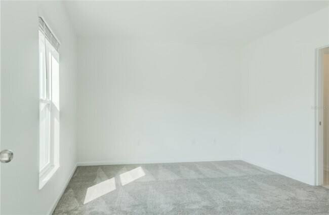 Building Photo - 1492 Cumberland Ave