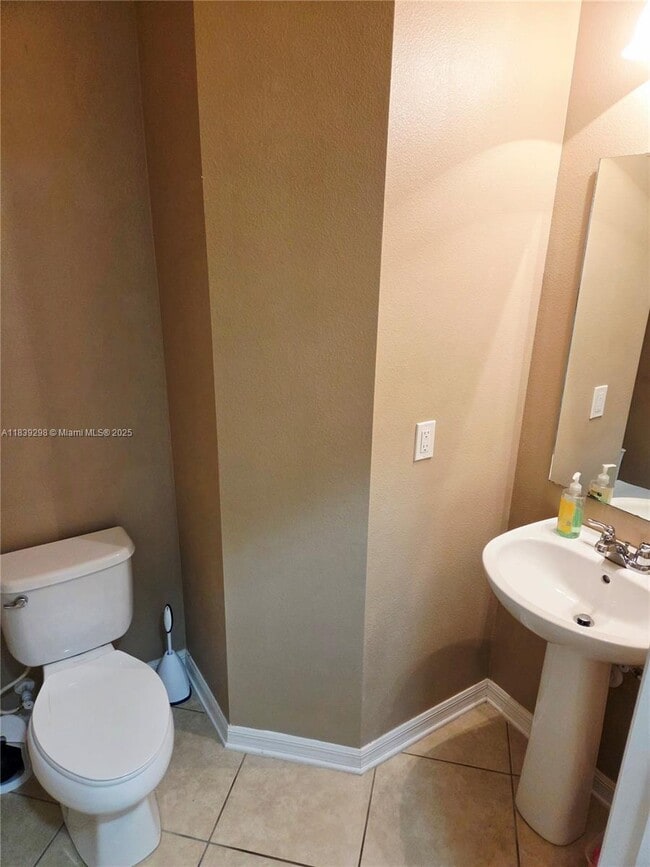 Building Photo - 9181 Shepton St