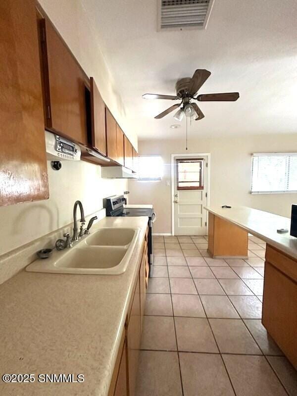 Building Photo - 1825 Anderson Dr