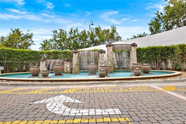 Building Photo - 2681 N Flamingo Rd