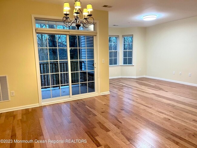 Building Photo - 5 Stock Ct