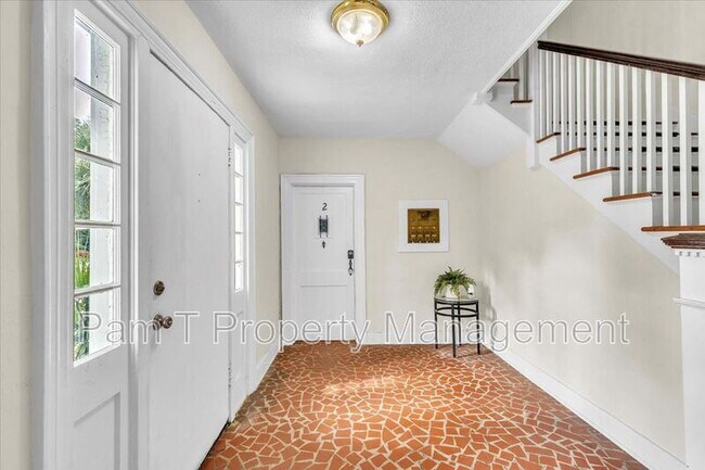 Building Photo - 740 E.45th St. #2