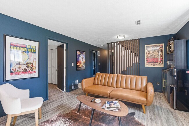 Building Photo - Stunning Fully Renovated 4BR + Bonus on Spokane's South Hill - Chef's Kitchen, 2-Car Garage & Bac...