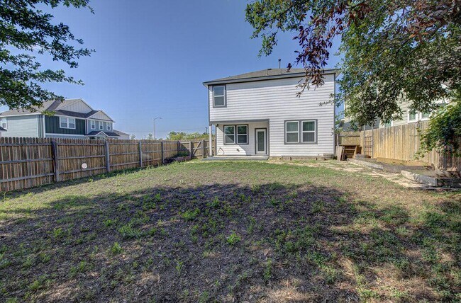 Building Photo - 11820 Coyote Call Way