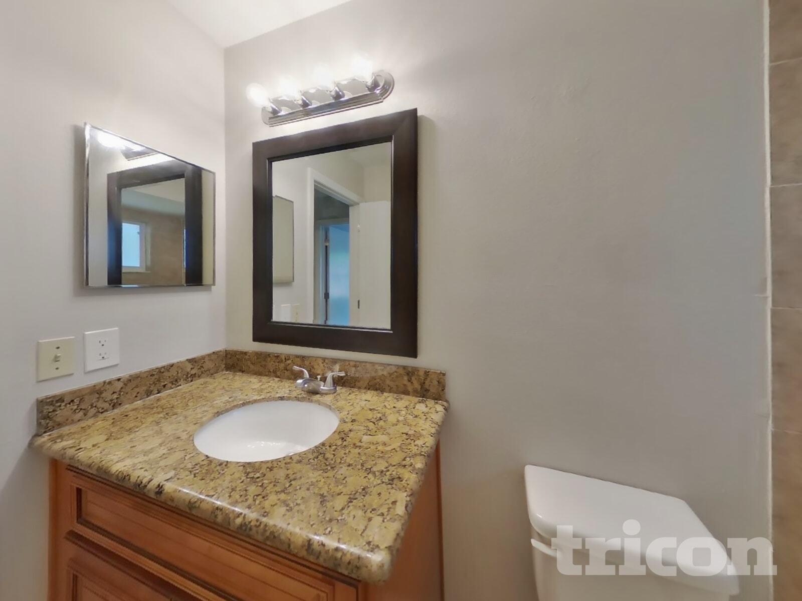 Building Photo - 19203 Sunlake Blvd