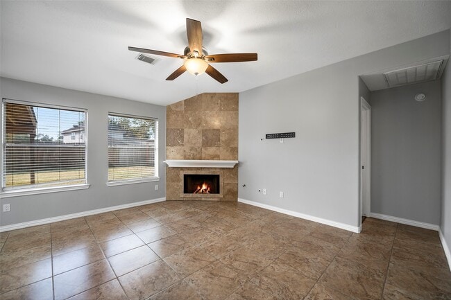 Building Photo - 20431 Fairfield Park Way