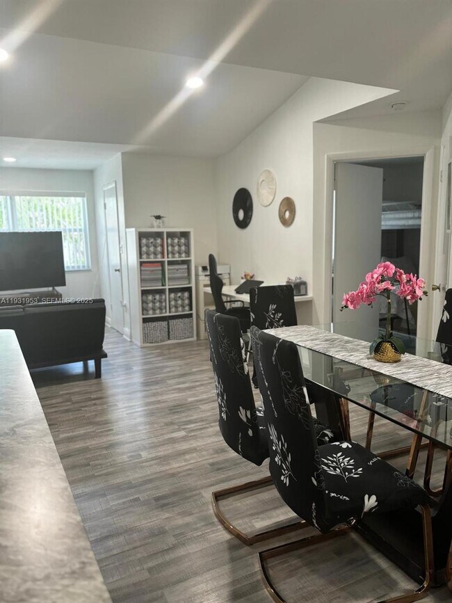 Building Photo - 6740 NW 175th Ln