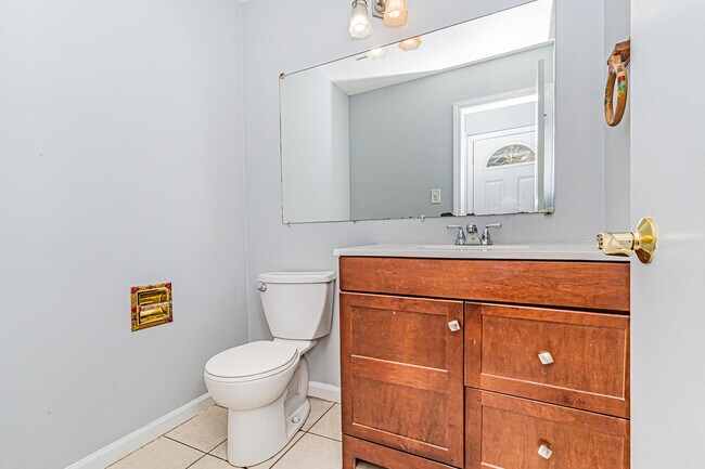 Building Photo - 1767 E Cree Ln