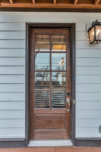 Building Photo - 1209 Davidson St