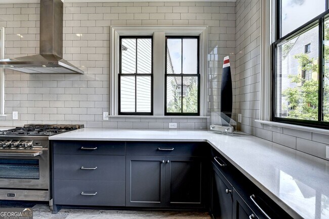 Building Photo - 2555 Brook Run