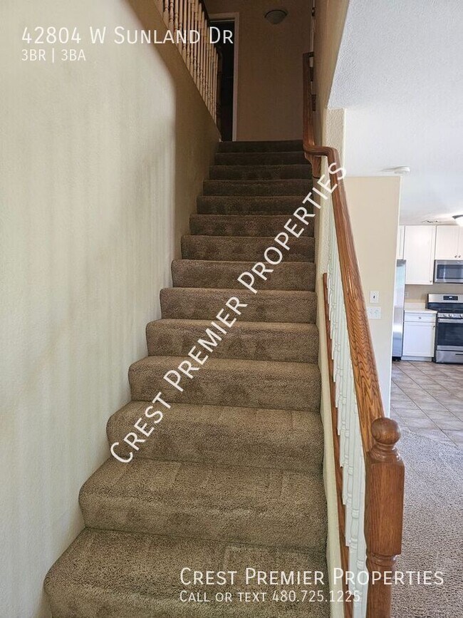 Building Photo - 42804 W Sunland Dr