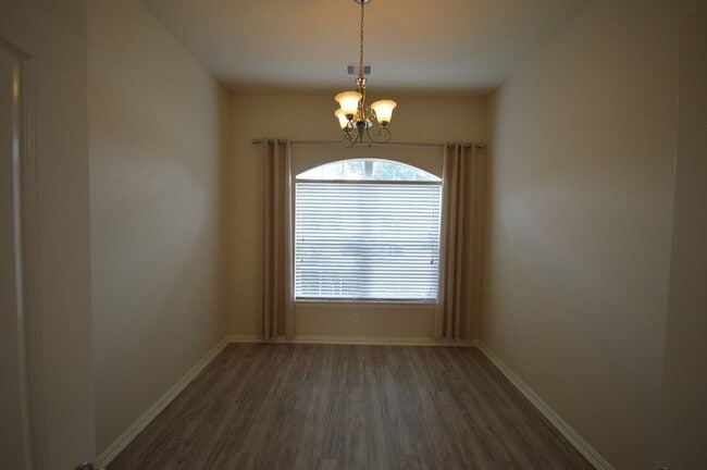 Building Photo - 11115 Barker Park Ct