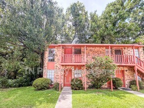 Building Photo - 206 Rue Royale