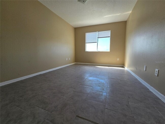 Building Photo - 433 Orchid Dr