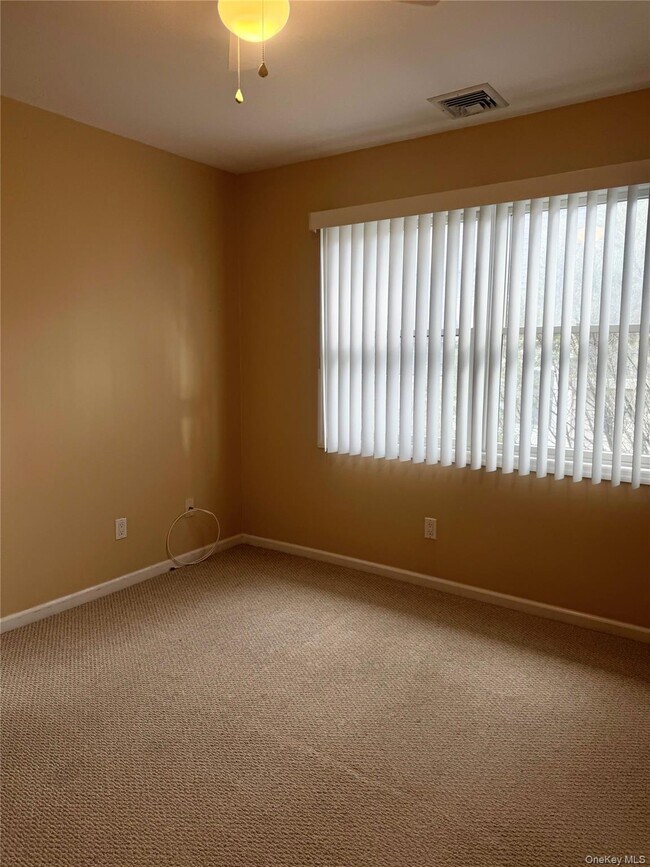 Building Photo - 20 Bronx St