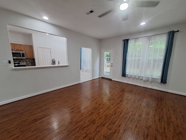 Building Photo - York County