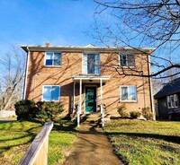 Building Photo - 6820 Plainfield Rd