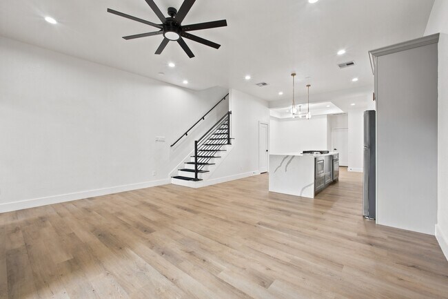 Building Photo - 4217 Hare St