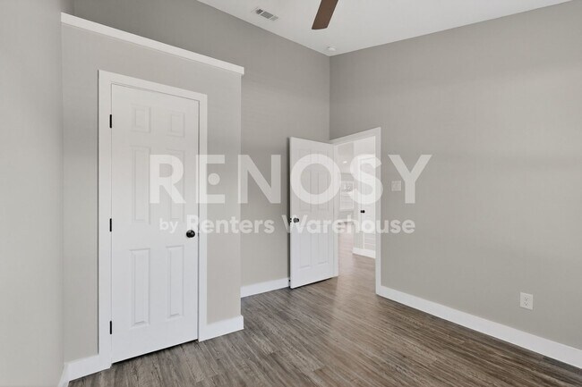 Building Photo - Complete Refreshed Move In Ready in Rowlett