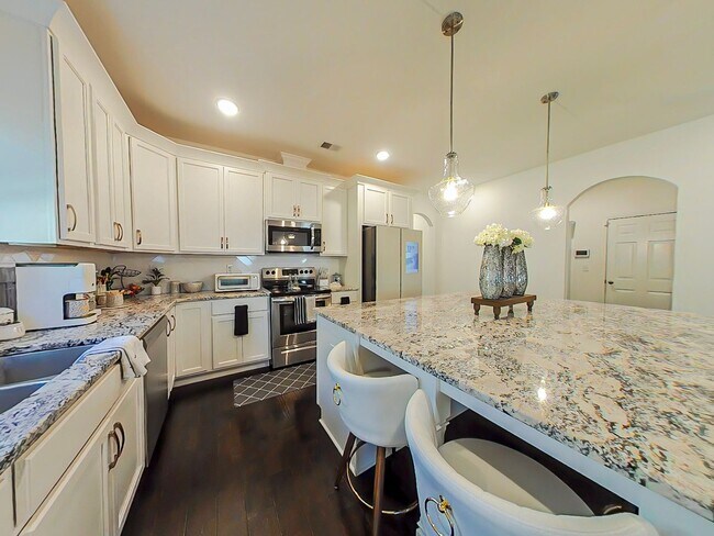 Building Photo - 5 Bedroom Home in Columbia County!