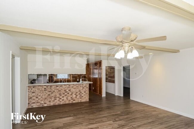 Building Photo - 3207 Haydee Rd