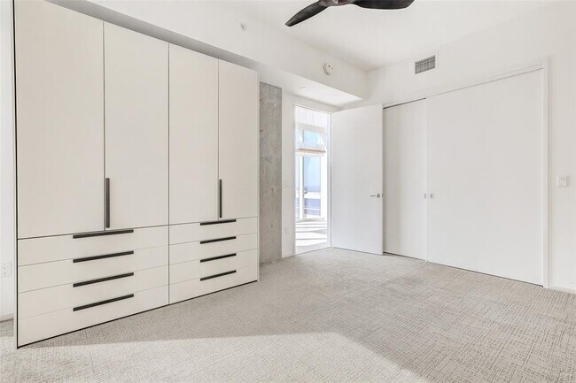 Building Photo - 301 West Ave