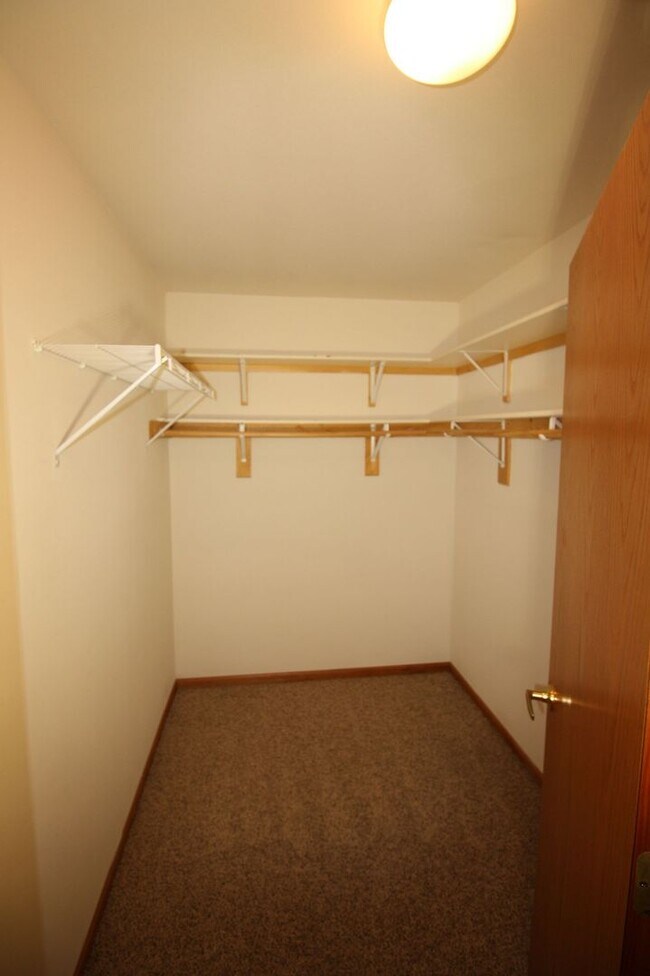 Building Photo - 4231 Owl Creek Dr