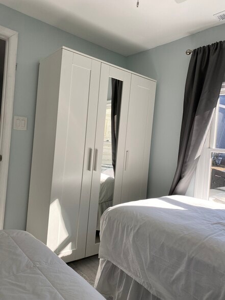 Bedroom #2 (could put both twin beds in attic if not wanted) - 749 1st St