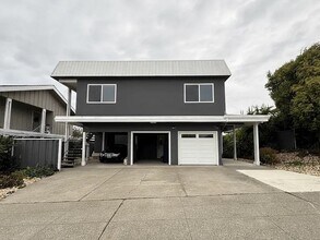 Building Photo - 3081 Birmingham Dr