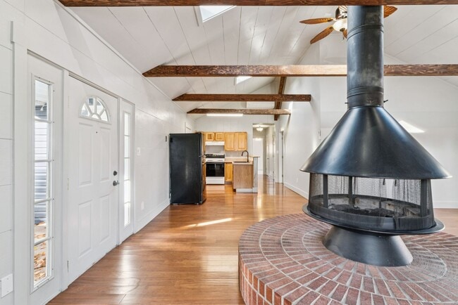 Building Photo - 4306 Plum St