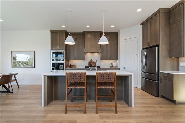Building Photo - Custom Model Home on the Meridian Bluff