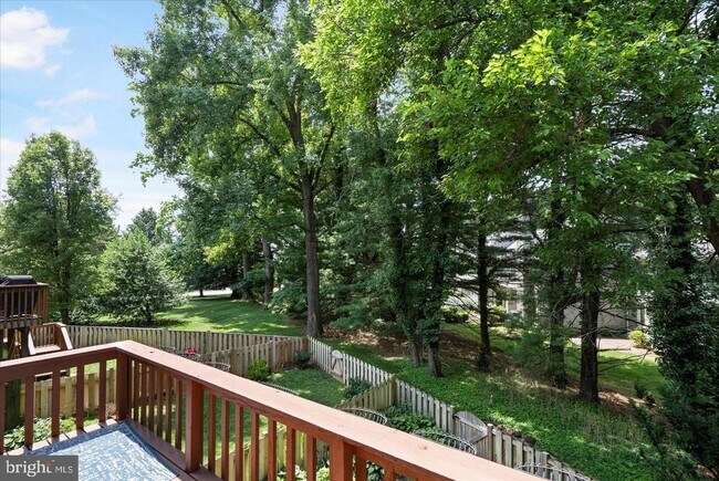 Building Photo - 416 Five Farms Ln