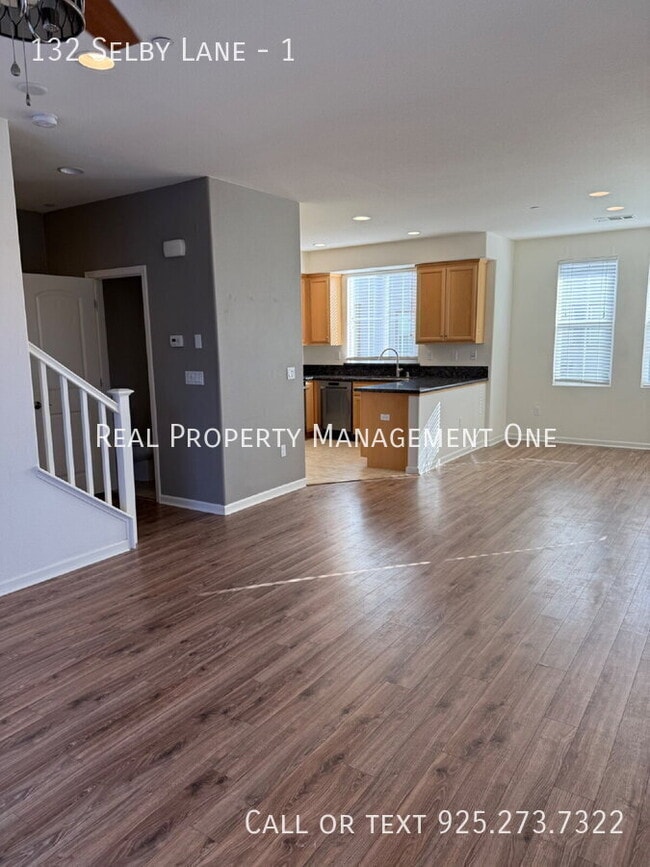 Building Photo - 132 Selby Lane