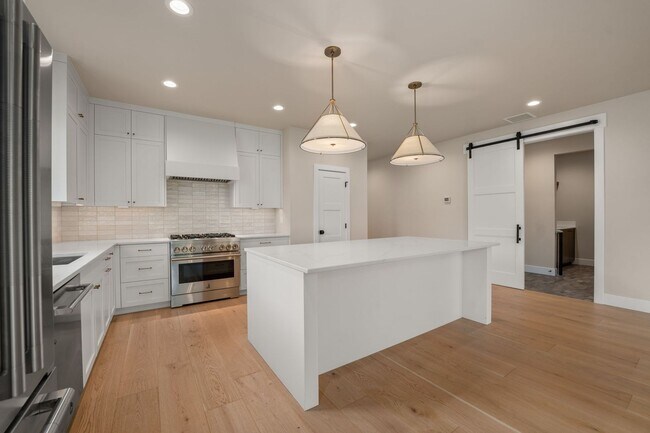 Building Photo - 2971 NW Polarstar Ave