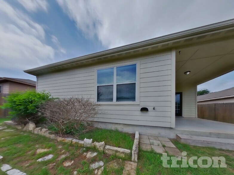 Building Photo - 417 Sapphire Ln