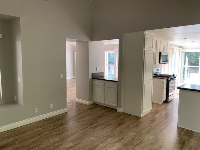 Building Photo - 13742 Grand Isle Dr