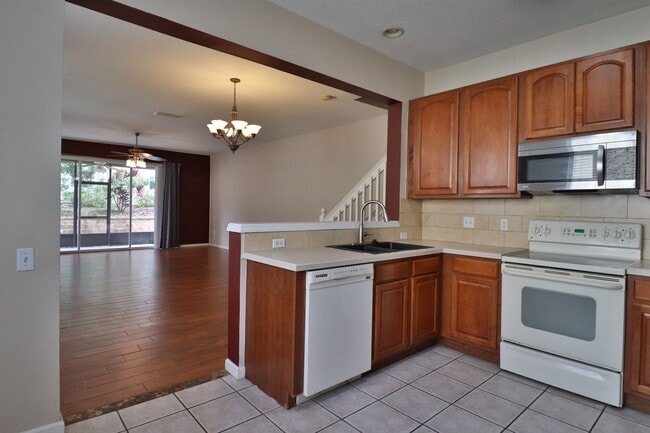 Building Photo - Winter Park Town Home