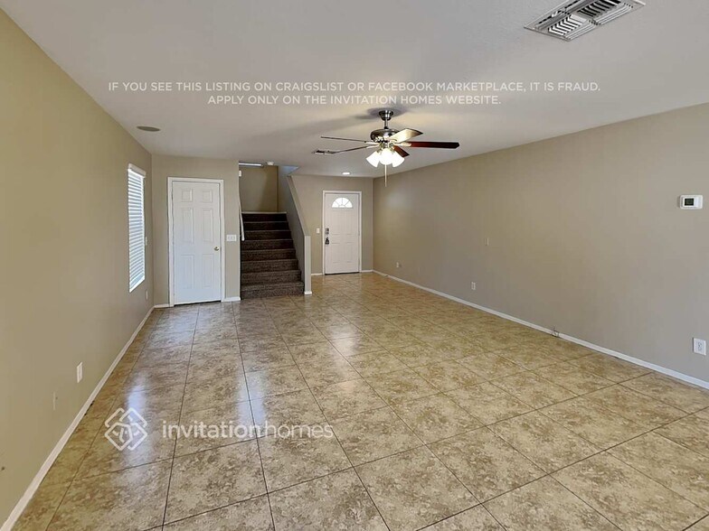 Building Photo - 12808 N Main St