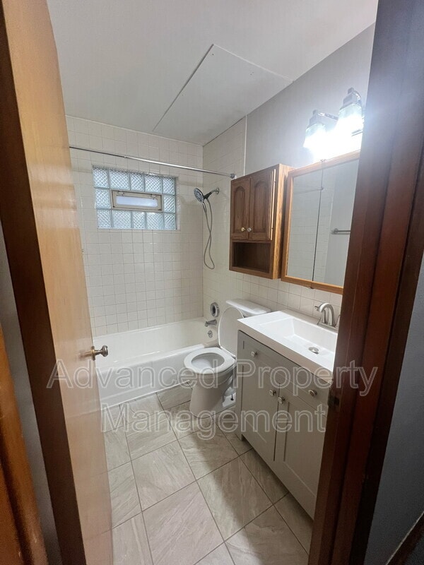 Building Photo - 5710 N 91st St