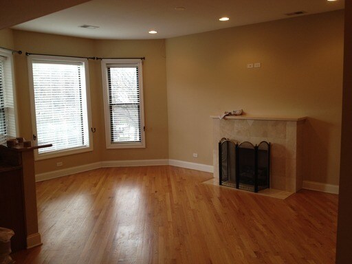 Building Photo - 6209 S University Ave