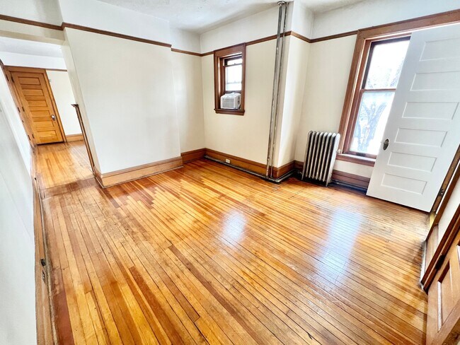 IMG_0815 - Cross Apartments