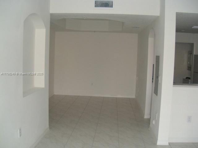 Building Photo - 6630 NW 114th Ave